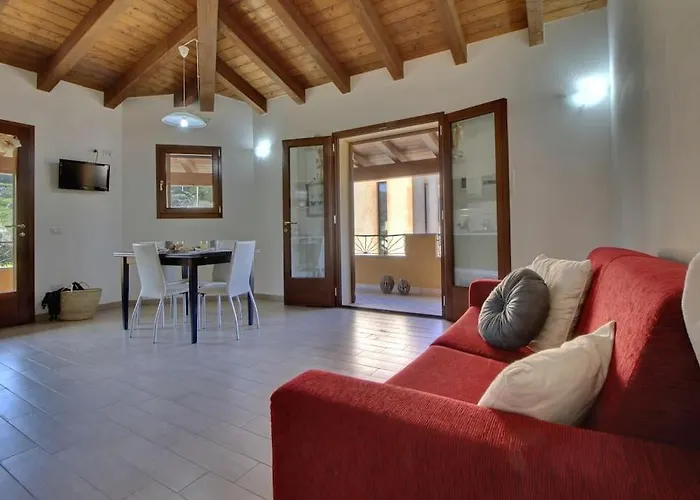 Апартаменты Casa Mediterraneo Lu Bagnu *